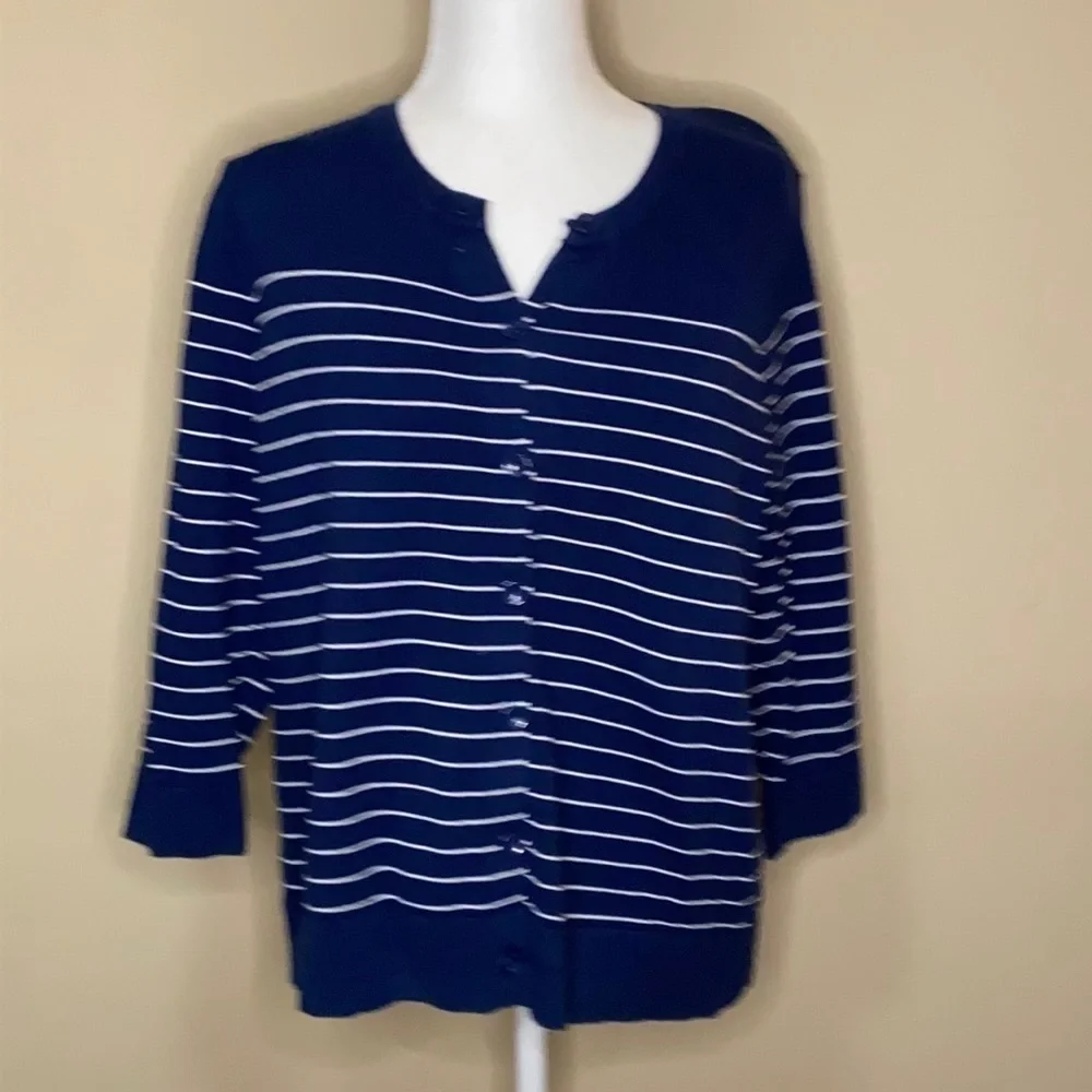 Eddie Bauer 3/4 sleeve lightweight cardigan